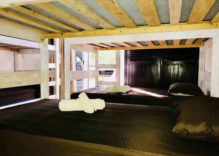 Bunk Bed In Female Playa del Carmen